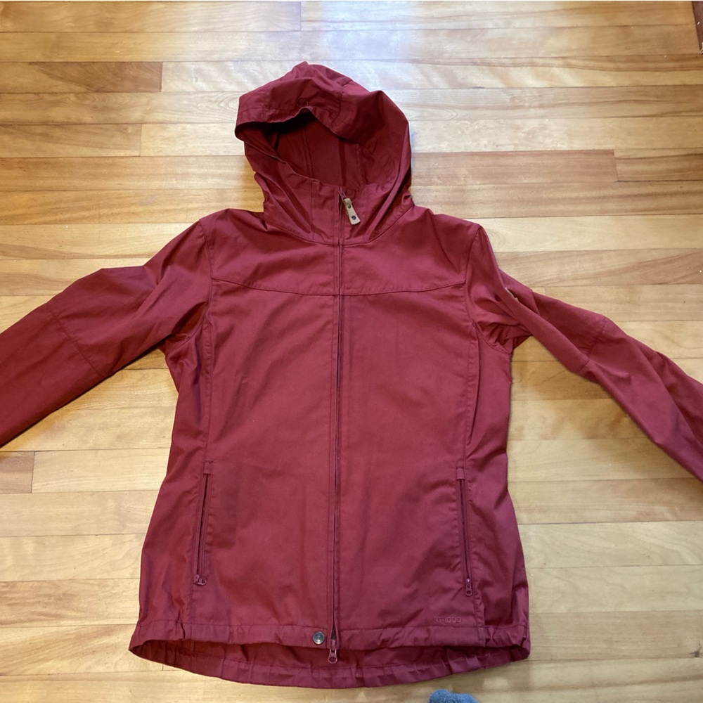 Women's size M Fjallraven Stina hooded jacket - Brick Red